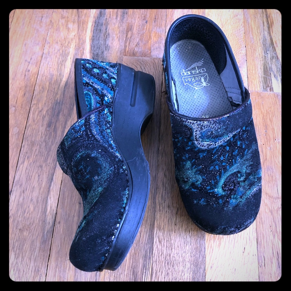 DANSKO Vegan clogs